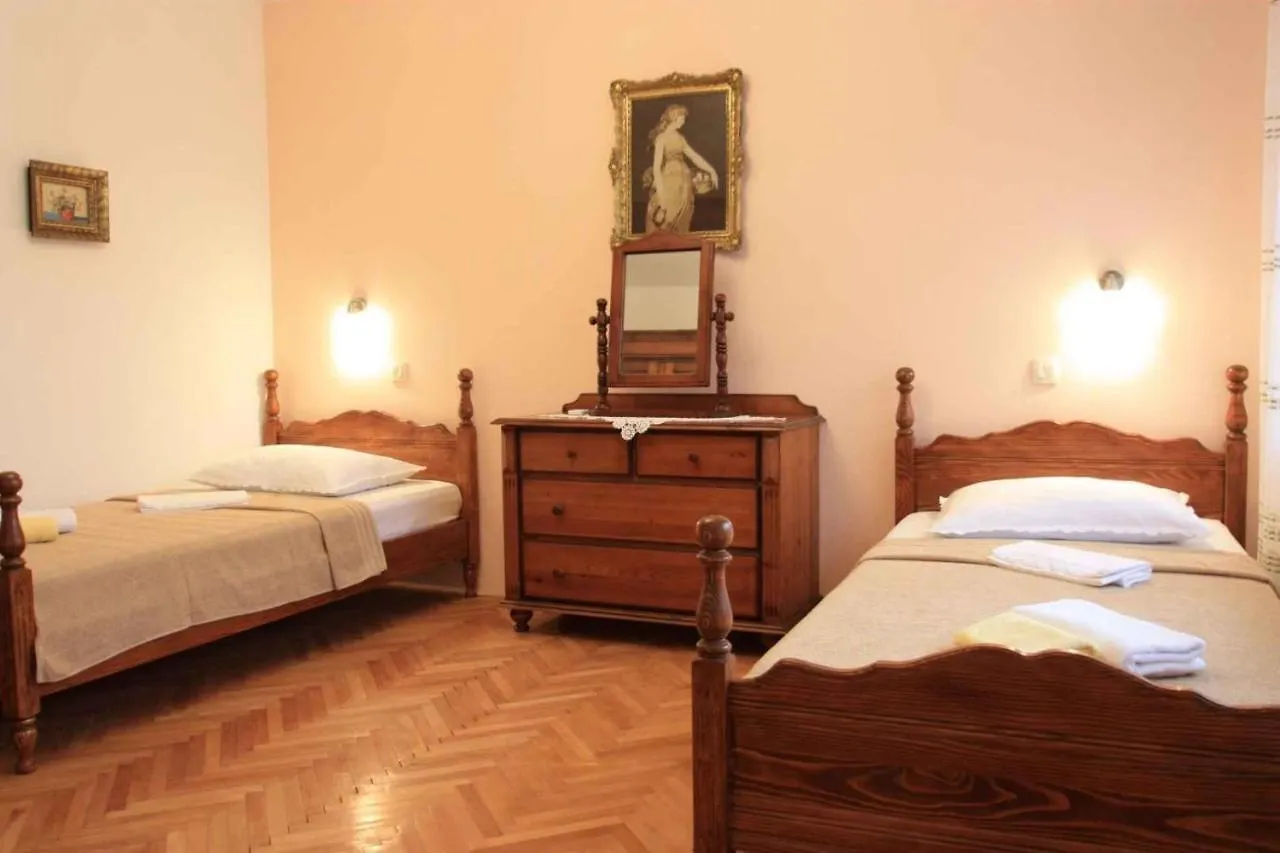 Holiday Home In Grizane 39314