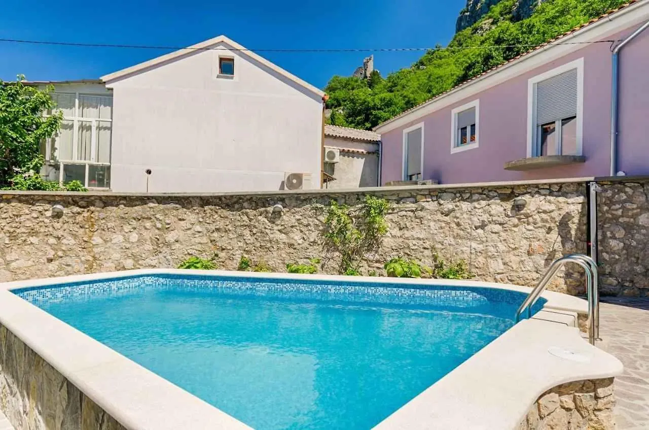 Holiday Home In Grizane 39314